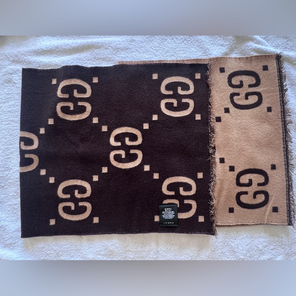 GUCCI Reversible Wool Silk GG Logo Scarf Italy 35x180cm Brown Beige Unisex